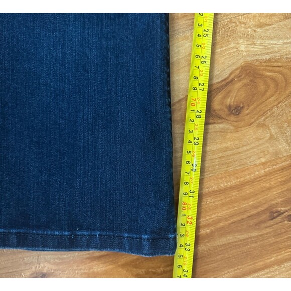 Miss Me MP724982 Pearl & Rhinestone Front Pocket Dark Wash Bootcut Jeans. - Picture 14 of 16